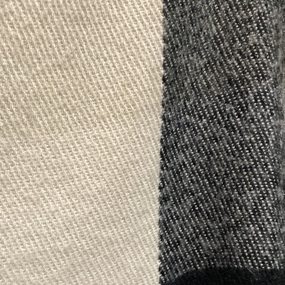 Black and Tan Super Soft Plaid Scarf 28 x 70 - Picture 8 of 9